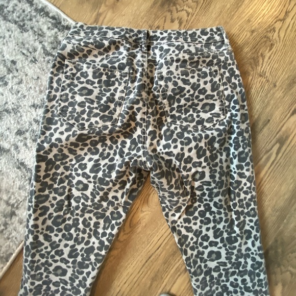 gray leopard print skinny jeans - Picture 3 of 3